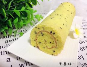 蛋糕冷却后，切掉两边和下面，就可以美美的拍照了！
