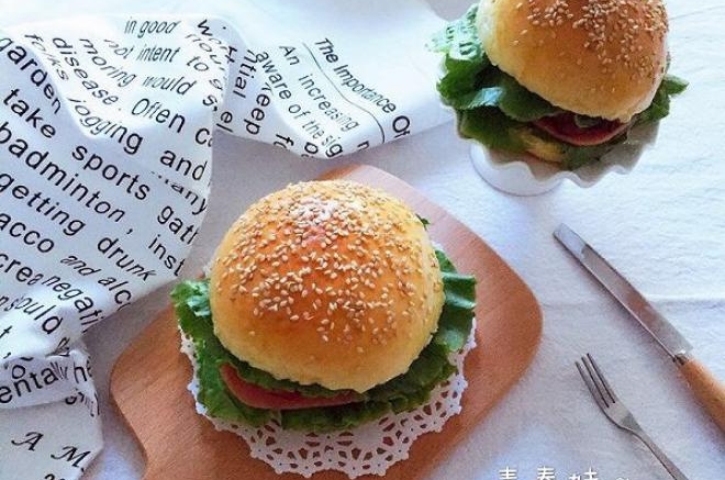 蜜汁鸡腿汉堡