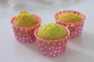 烤熟至表面金黄，就可以制作装饰材料。