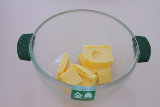 黄油室温软化状态是用手指能轻松按压至底