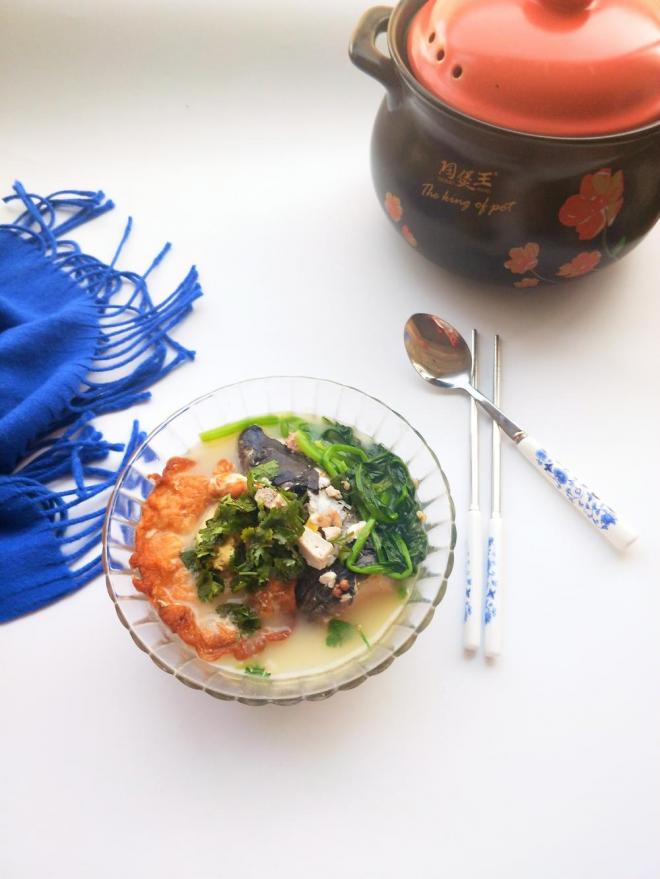鲜掉眉毛的～鱼头煲