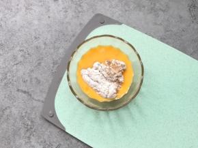 再放鸡蛋液里蘸满蛋液