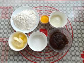 做苹果酥的食材分别称出需要的重量