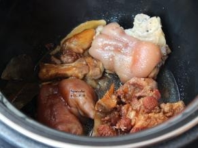 压力锅煮30分钟；