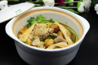 放盐拌均，加香菜、香葱即可；