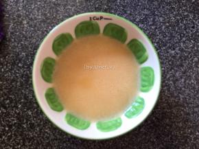 搅拌好的蛋糊可过筛一遍