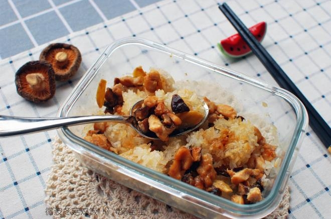微波冬菇鸡饭