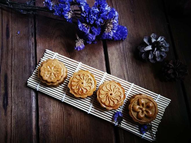 抹茶蔓越莓月饼