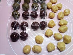 面团分成18份，大概每个剂子17克左右