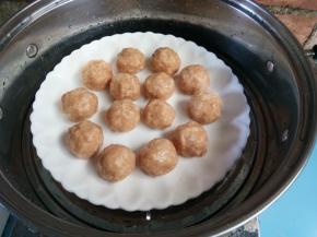 放入蒸锅大火蒸10分钟即可。