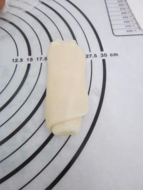 第二次顺方向擀。