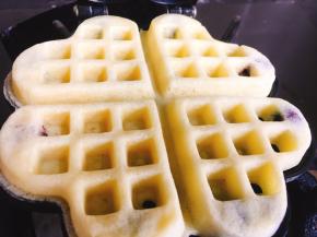 煎至两面金黄即可