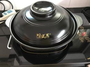 盖上锅盖，熄火焖10分钟即可。