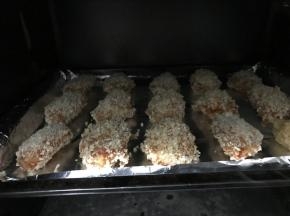 烤箱预热至220度，烤10分钟左右