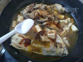 根据个人口味加适量的盐。