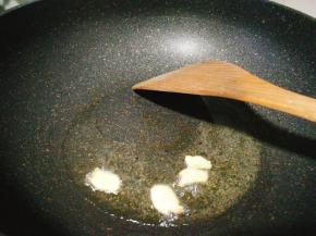 姜片爆香