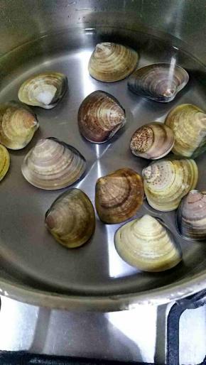 青娥放锅里，放适量的水