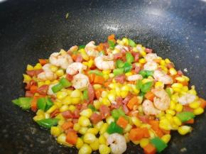 再次翻炒，即可出锅