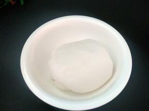 等到不烫手后揉成团。