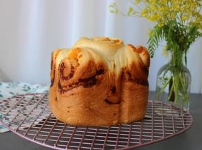 面包取出放凉