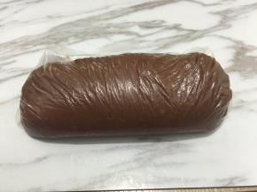 用保鲜袋装起送进冰箱冷藏30分钟