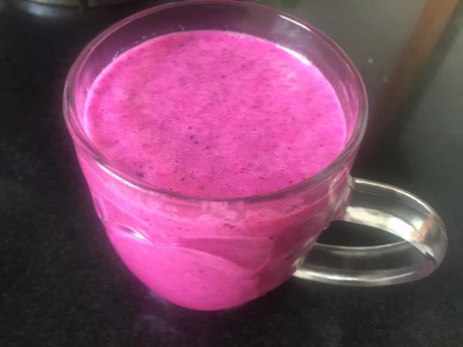 火龙果奶昔