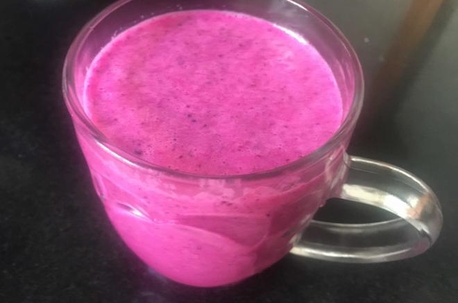 火龙果奶昔
