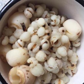 泡好后煮熟备用