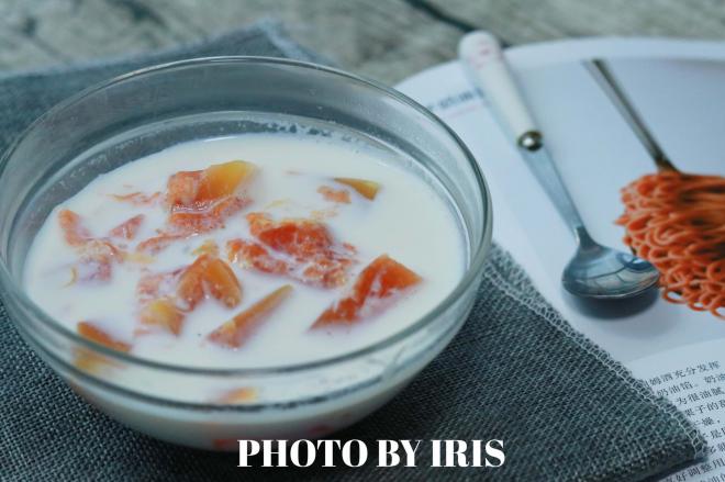 木瓜薏米炖鲜奶