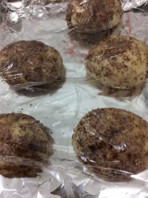 做好后，盖上保鲜膜第二次发酵三十分钟左右