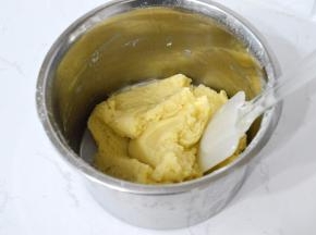 快速混合搅拌均匀至看不到干粉
