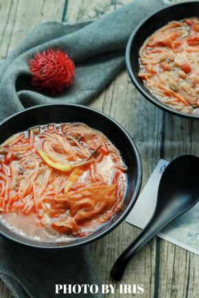 喜欢劲道的煮至时间可以适当减少，食材熟了即可食用