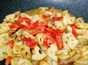 加入，红椒，白糖，鸡粉