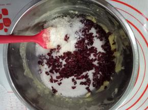 蔓越莓碎也放进去。