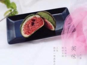 是不是蛮像的呢
