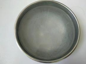 粉丝用开水浸泡30分钟。