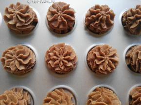 用三能7092裱花嘴挤出可可曲奇，看看是不是很美呀？