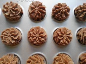 用三能7092裱花嘴挤出可可曲奇，看看是不是很美呀？