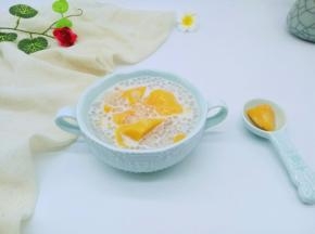 冰箱冷藏后口感特别好，还可以加入熟的血糯米饭团，夏天怎么能没有你(^_^)