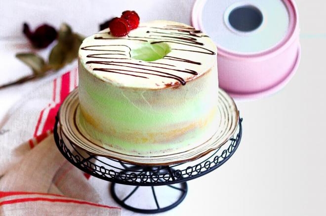 6寸淡奶油中空戚风