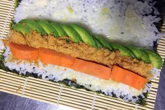 铺上所有的材料