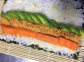 铺上所有的材料