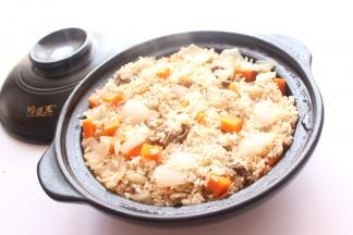 打开盖子，可以开吃喽。