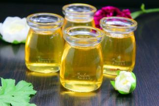 冷却，倒入密封罐，保存，第二天即可使用。