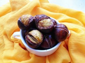 12.	外面甜甜的，里面绵绵沙沙的，很香甜。