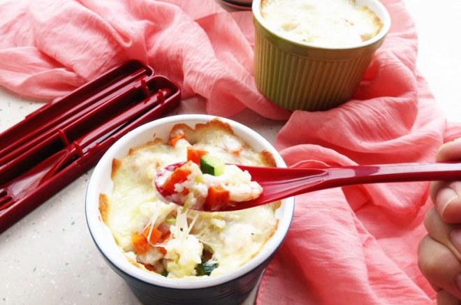 虾仁蔬菜焗饭