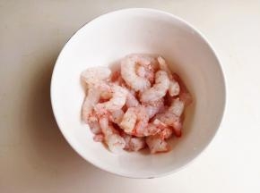 1.	虾去壳，