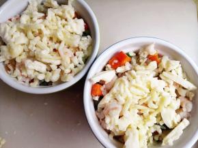 13.	上面撒上马苏里拉芝士，