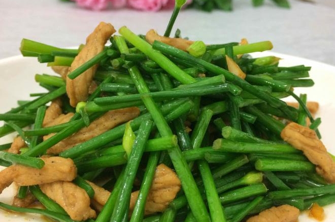 肉炒韭菜花