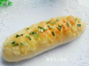 香喷喷的香葱芝士面包就来啦。